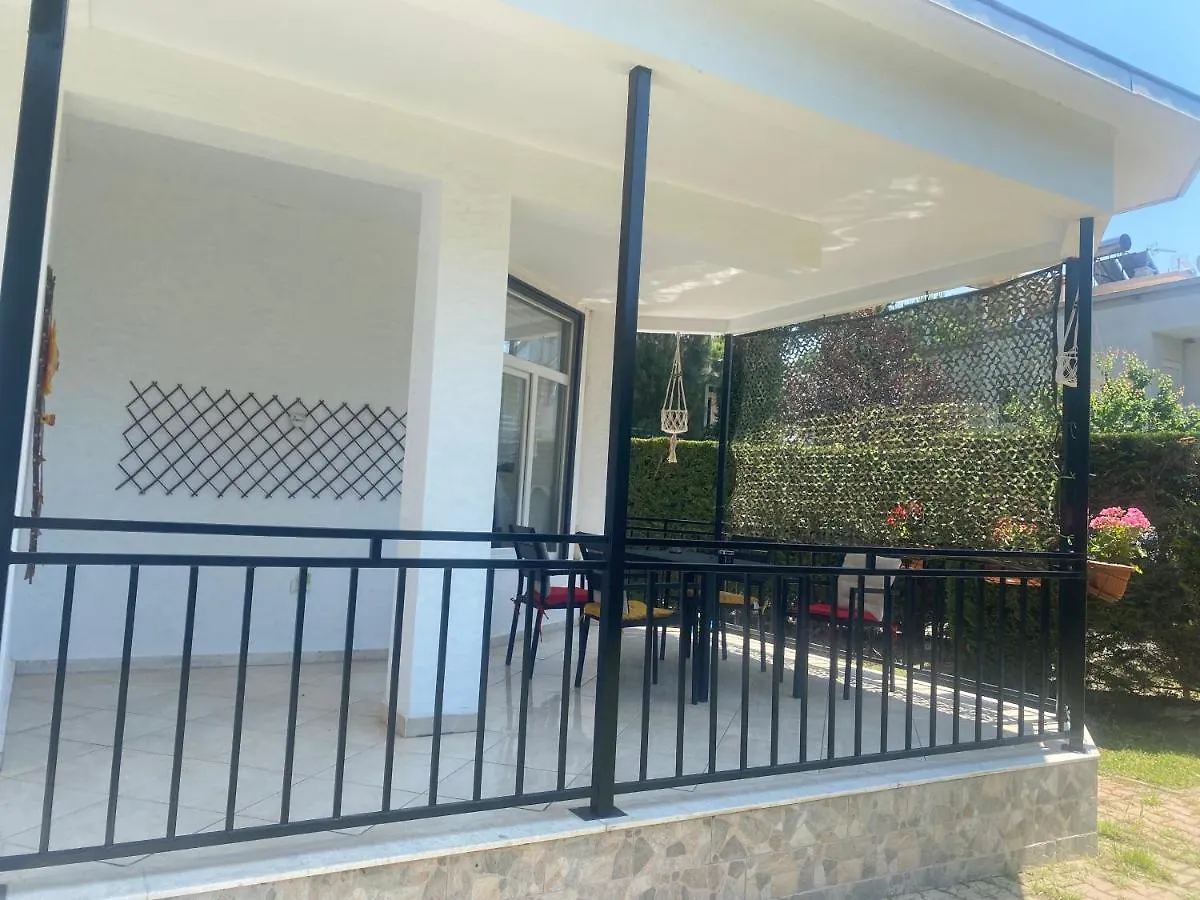 Durres 2-Beds Garden Parking 100M To Beach